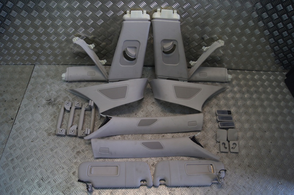 фото №8, Maserati levante потолок панорама