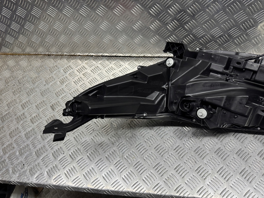 фото №15, Toyota sienna 2021 лампа фара правая левая platinum nowa