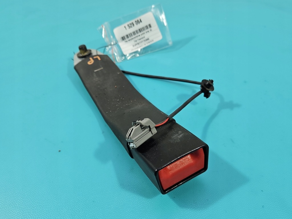 Купить Клипса поперечина безопасности перед левая водителя fiat freemont eu