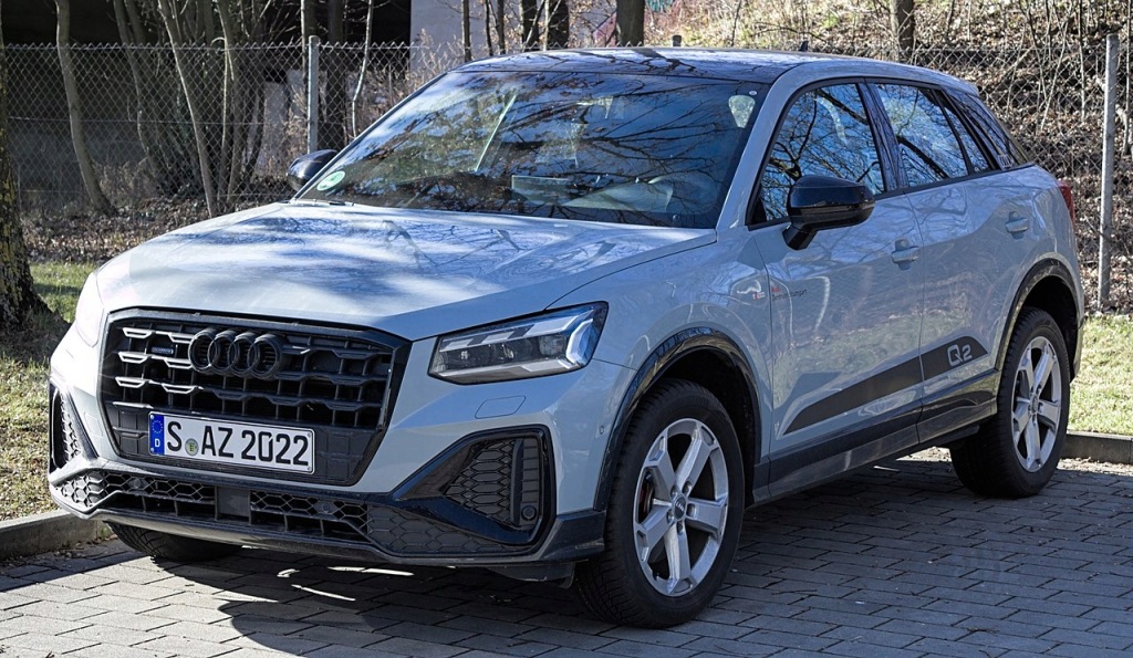 Audi q2 рестайлинг  20- капот Цена