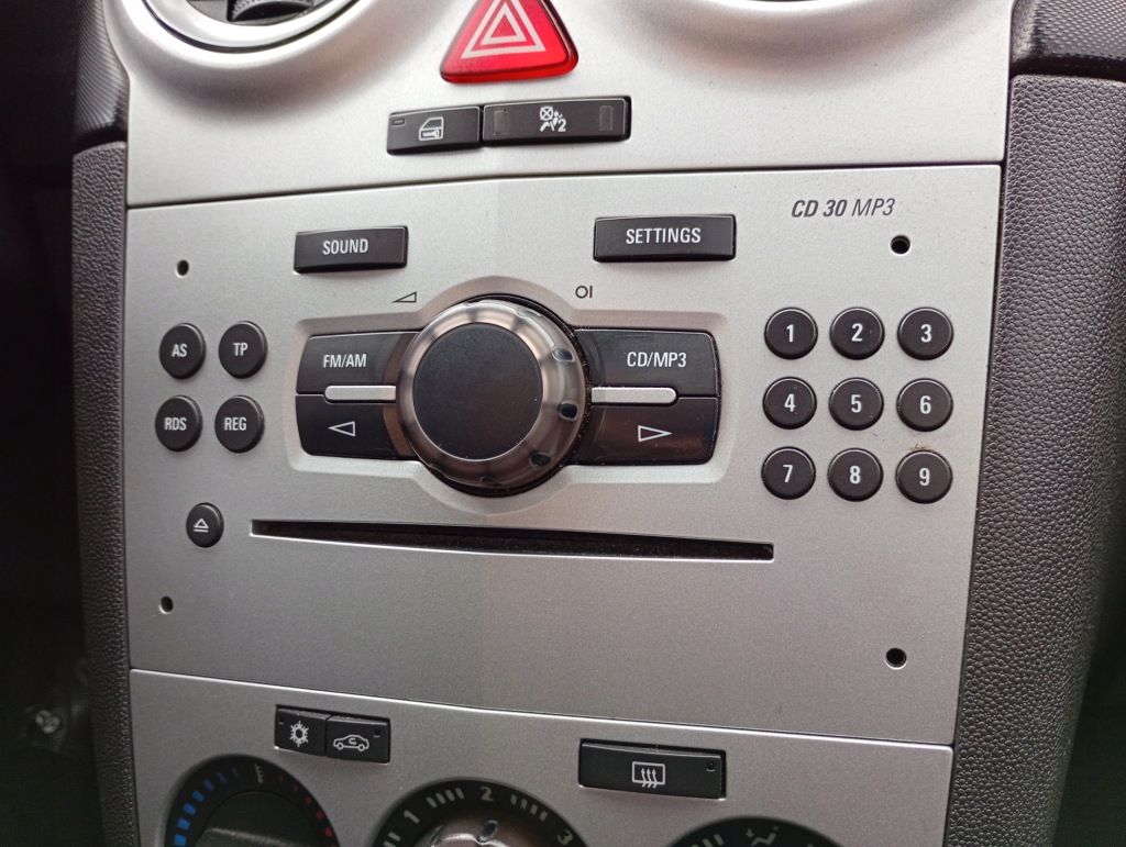 фото №4, Opel corsa d 06-14 радіо оригінальні cd brakuje код