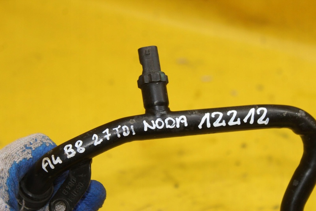 фото №9, Audi оригинальный номер 059121064b труба водяная