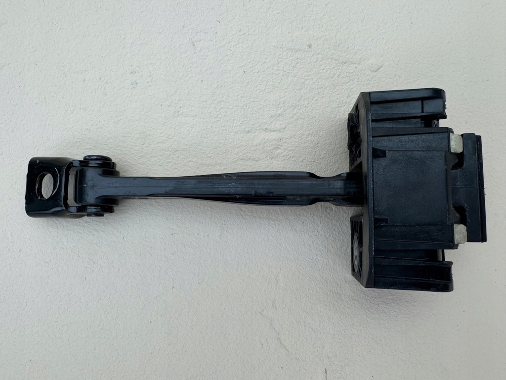 фото №12, Bmw x1 e84 09r- обмежувач двері лівих задніх 2990642