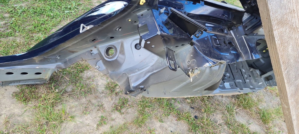 фото №12, A6 c8 4k крила обшивка чверть права правий задня sedan lx5b