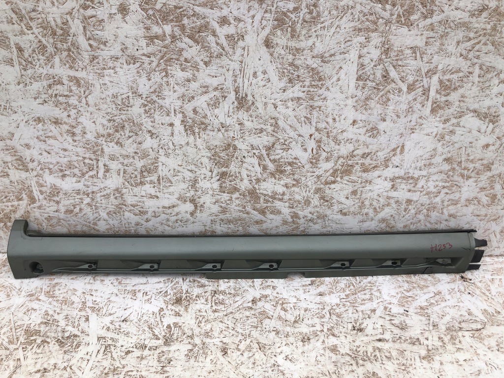 фото №1, Поріг молдинг поріг права volvo v70 s60 ii sedan