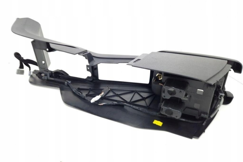 фото №10, Консоль приборная панель volvo v40 cross country 526 08632784 1.6l дизель 84kw