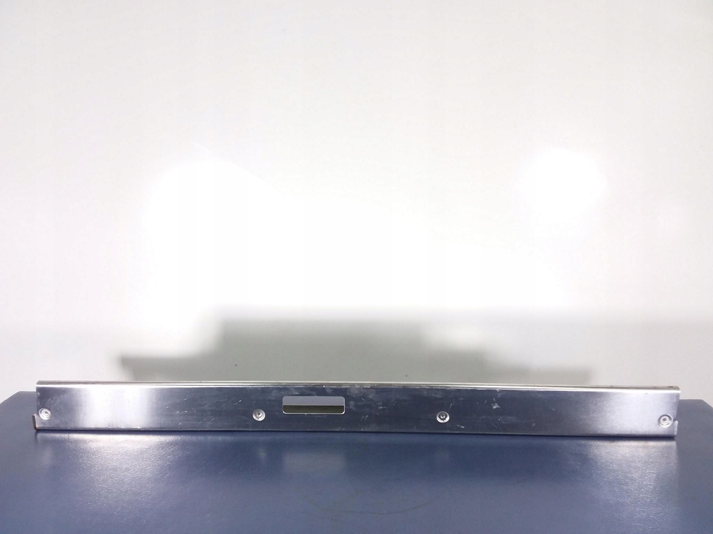 фото №1, Audi a6 c4 молдинг порог багажника хромированная