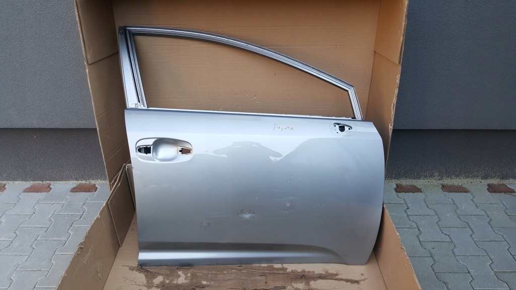 фото №1, Двері праве правий перед передні toyota avensis 09