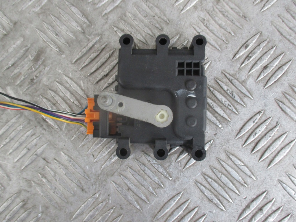 фото №5, Моторчик обігрівача mazda 6 1.8 b 02-07