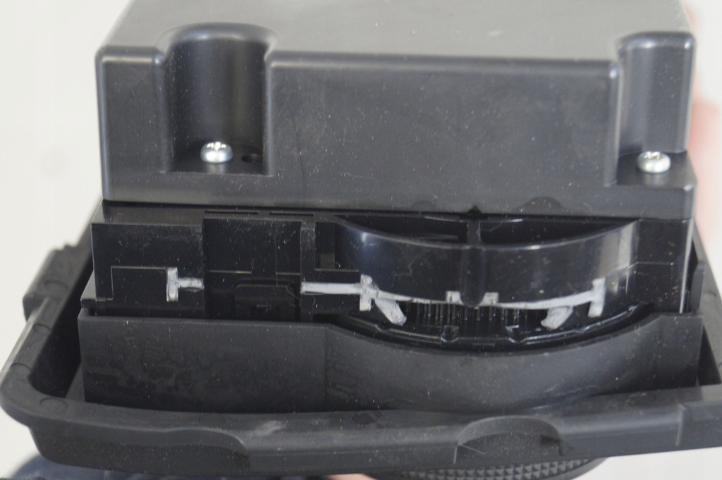 фото №8, Панель управление вентиляция mazda 6 gh 08-12r 2.2d