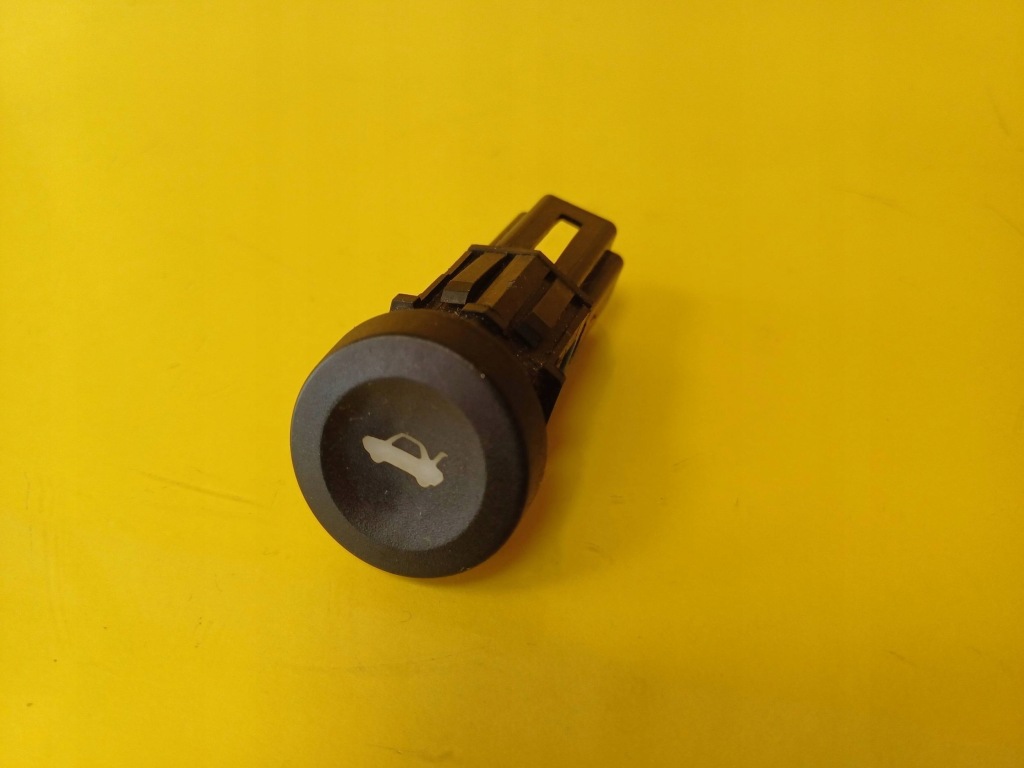 Купити Кнопка відкривання кришки багажника ford fiesta nr225