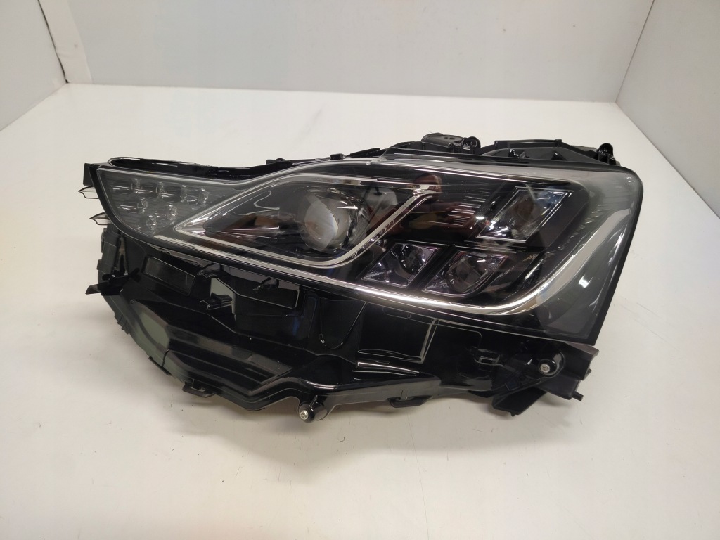 Купить Lexus is 3 рестайлинг  full led f sport фара левая