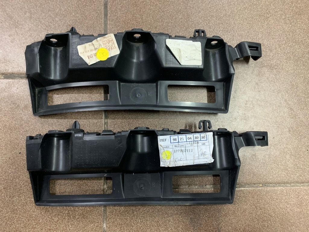 фото №1, Citroen ds3 crossback напрямна бампера задня правий