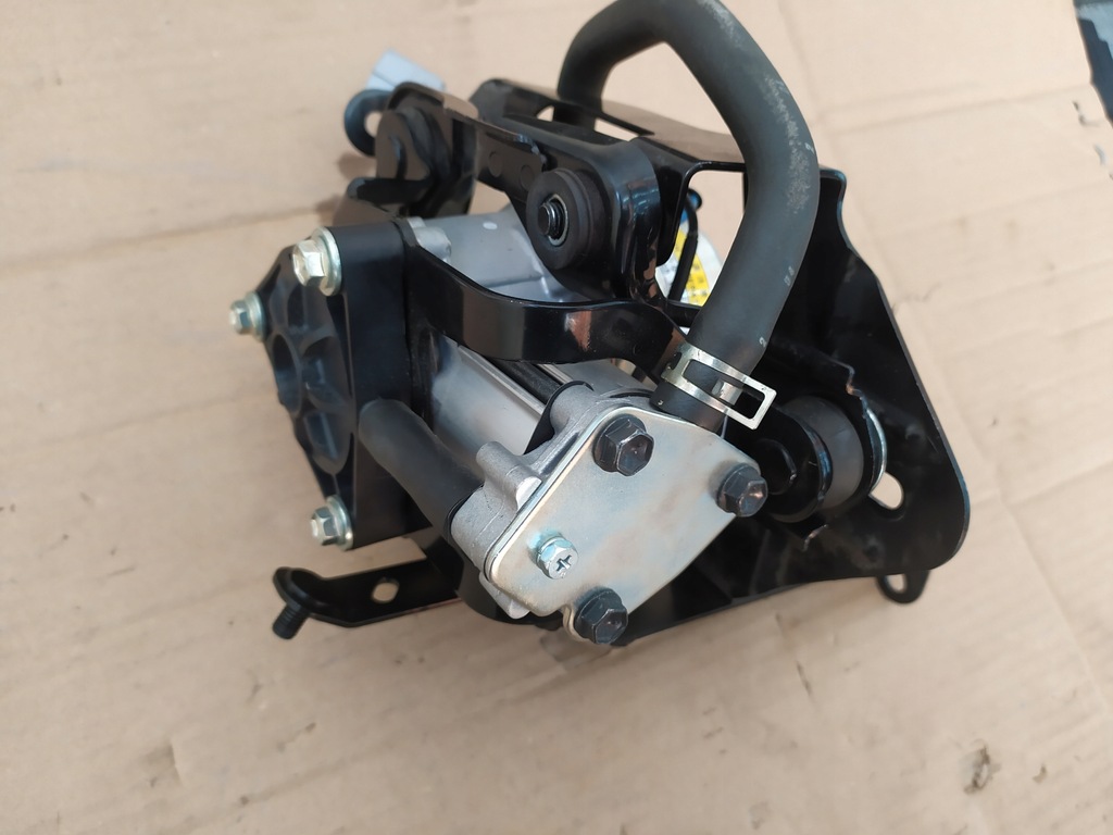 фото №1, Outlander iii phev вакуум насос