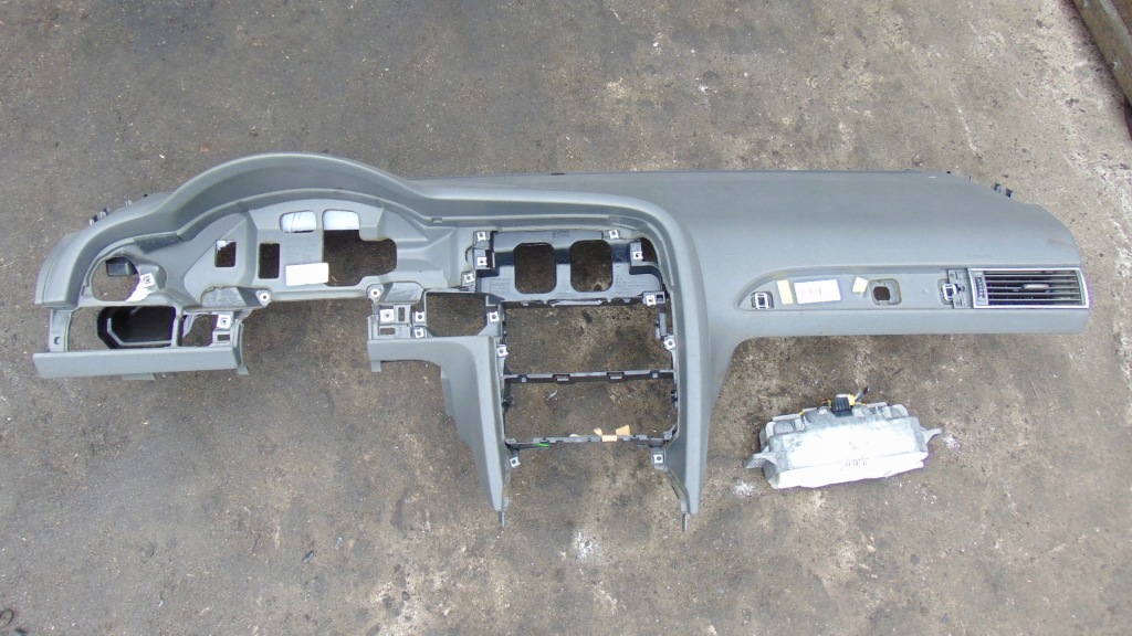 фото №1, Панель  панель приладів pulpit audi a6 c6 подушка безпеки сіра