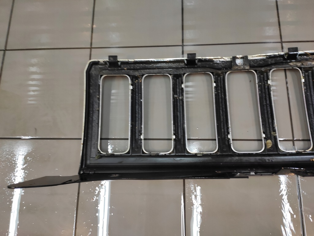 фото №9, Jeep commander xk xh решётка радиатора решётка радиатора оригинал чёрный рамка