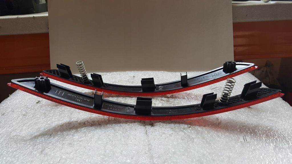 фото №6, Отражатель бампера pr+le задняя audi a4 8w0945105c/106c