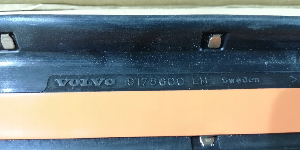 фото №9, Volvo v70 молдинг накладка поріг ліва