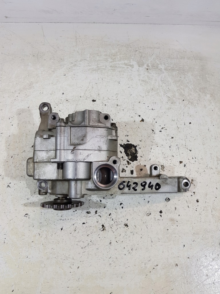Купить Насос масла a6421810647 mercedes sprinter 3.0 cdi 642896