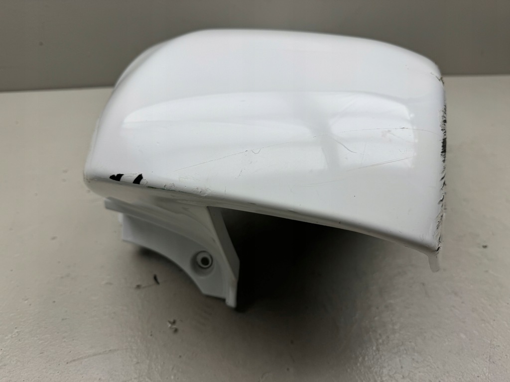 фото №13, Citroen jumpy iii 3 expert proace 16r- кутик бампера правий задня