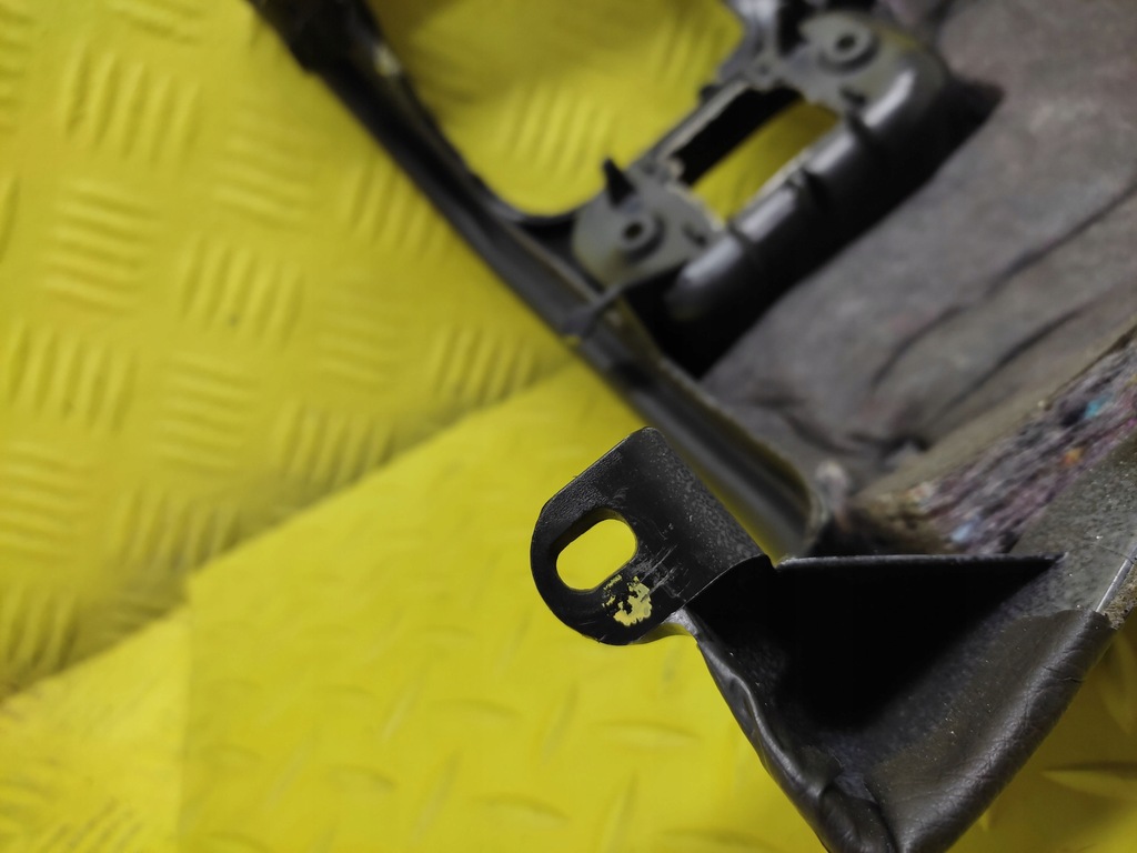 фото №7, Mercedes w203 захист консолі a2036802487