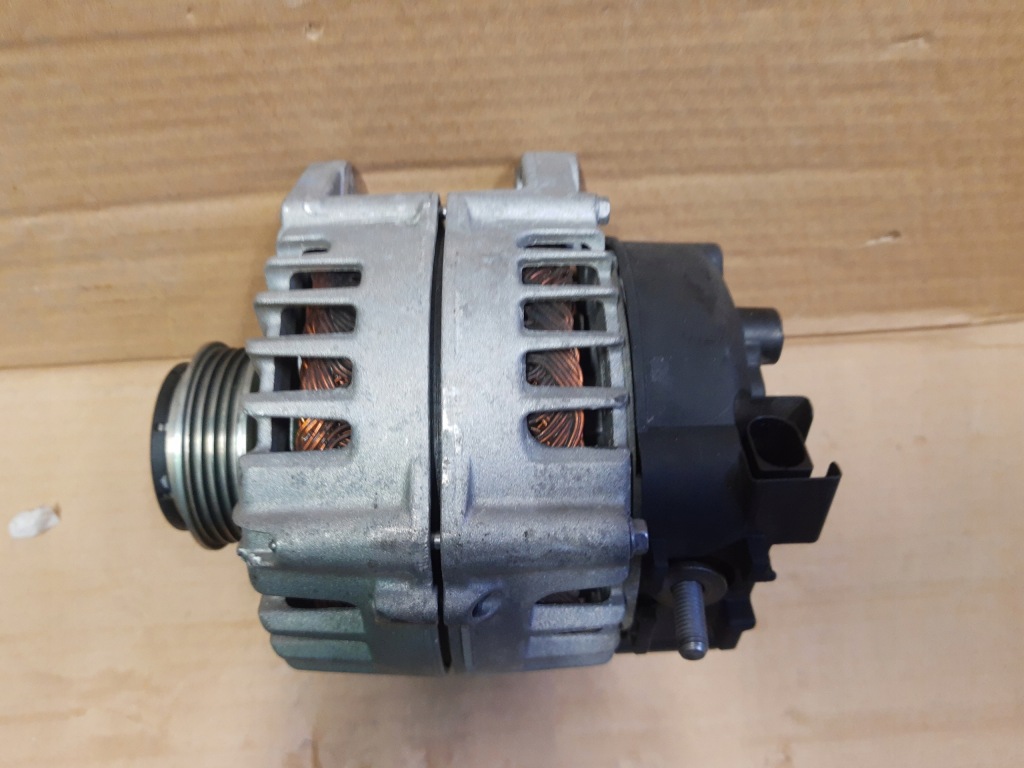 Купить Mercedes c w205 gt 290 6.3 amg 63 генератор 200a