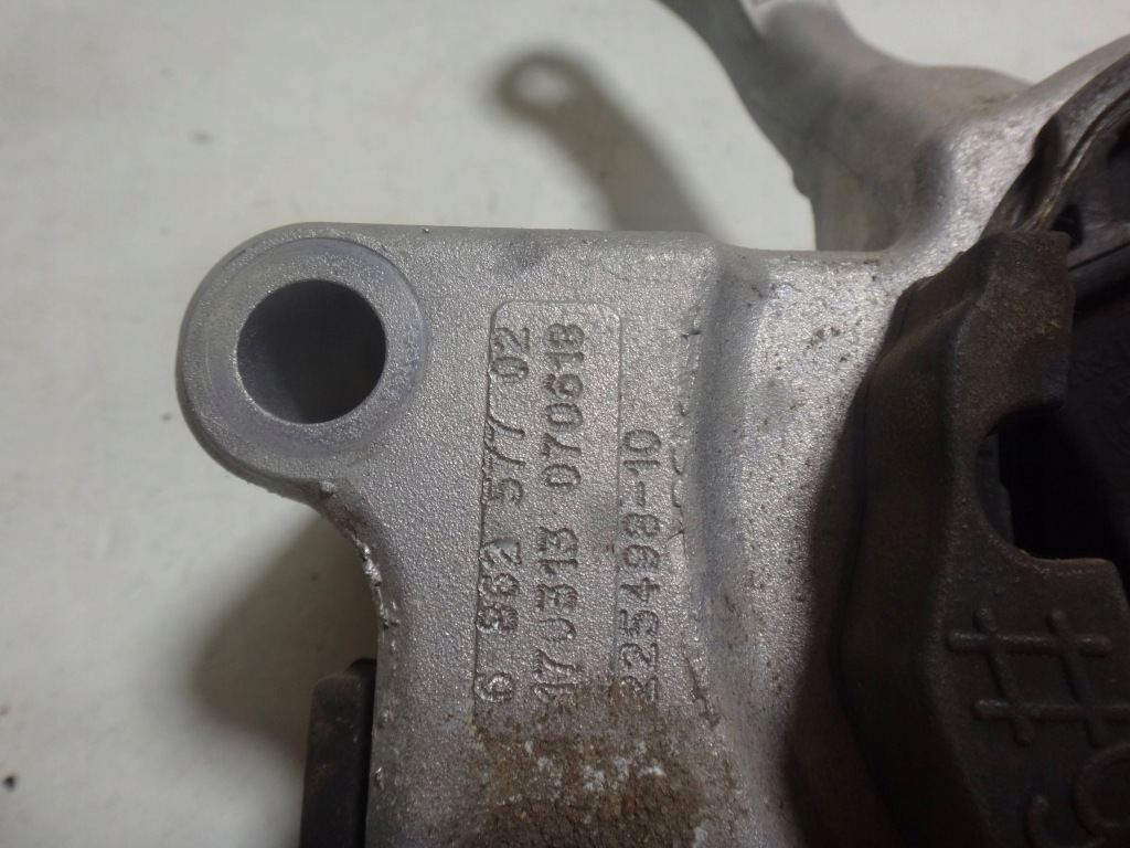 Bmw x3 g01 b46 g30 g11 g12 подушка кронштейн коробки передач 6862577 Київ