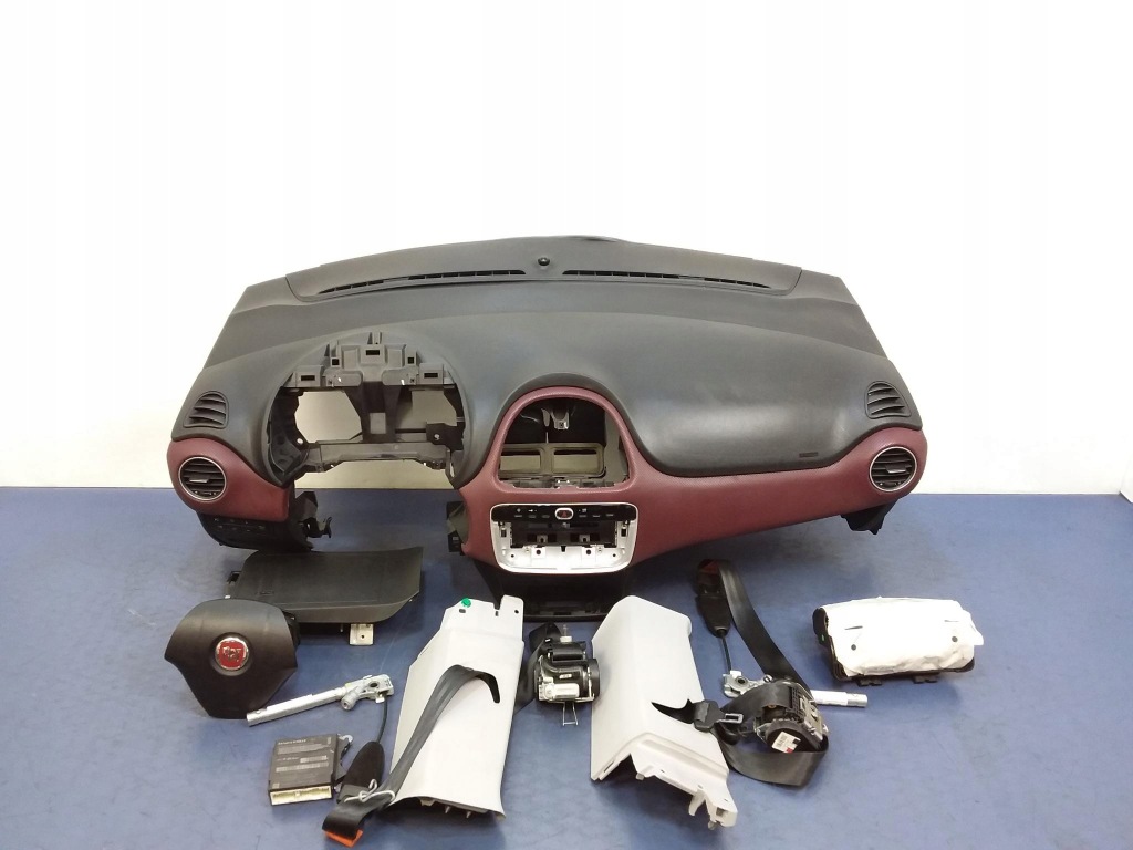 фото №1, Fiat punto evo приборная панель приборная подушки безопасности ремни