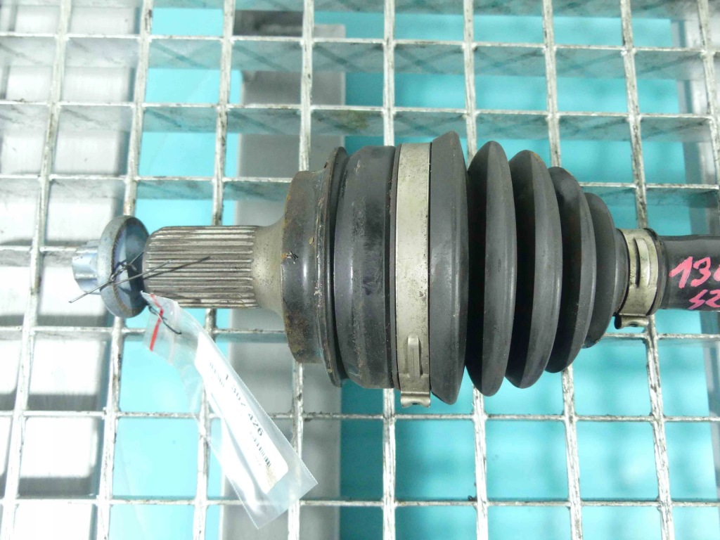 фото №2, Приводной вал левая перед mercedes glc coupe x253 2,0 t