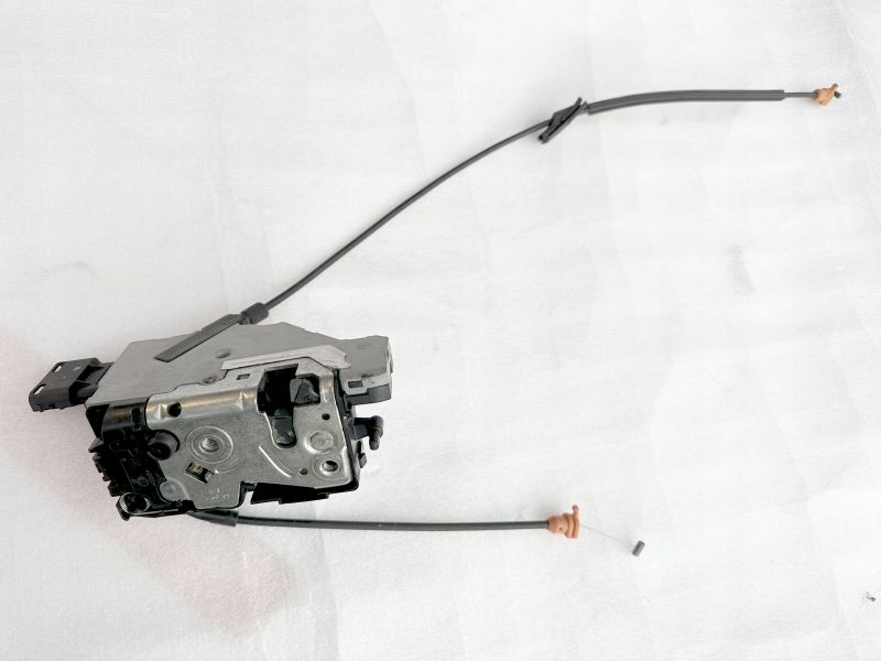 Купити Citroen c4 grand picasso замок двері задній правий 24097816