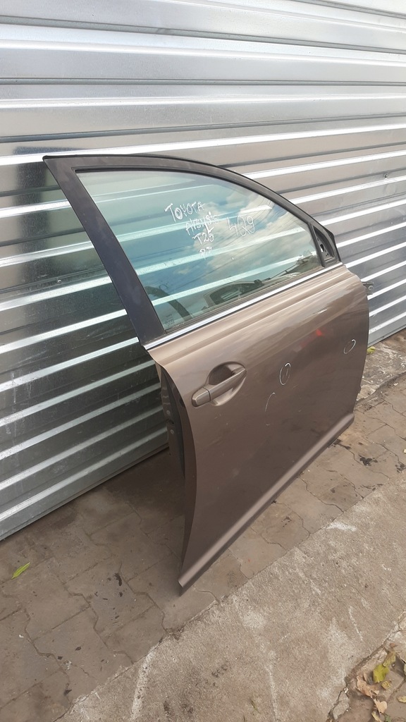 фото №6, Дверь правый перед toyota avensis t25 4q9