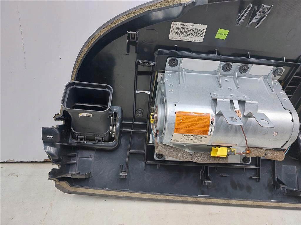 фото №7, Консоль приборная панель приборная панель volvo c30 06-12 r