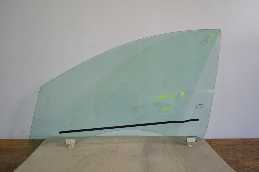 Купити Скло двері renault megane 3 лівий перед 11r