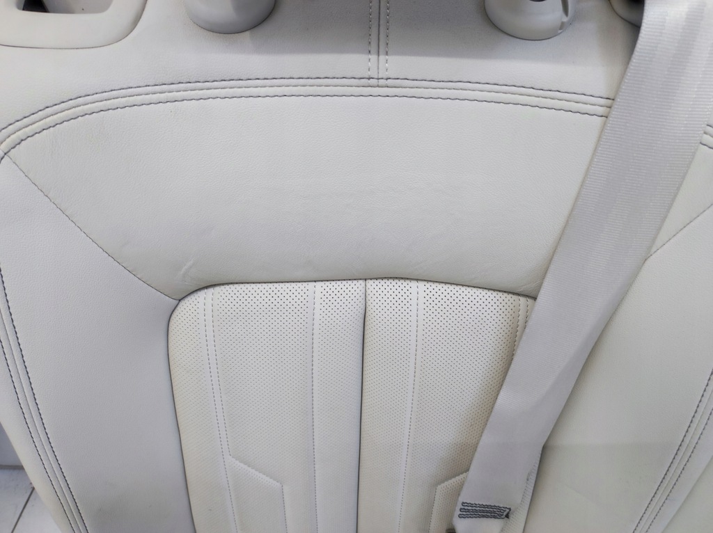 фото №10, Салон сидіння заднє сидіння обшивки оббивка тунель середній eu audi q8 e-tron