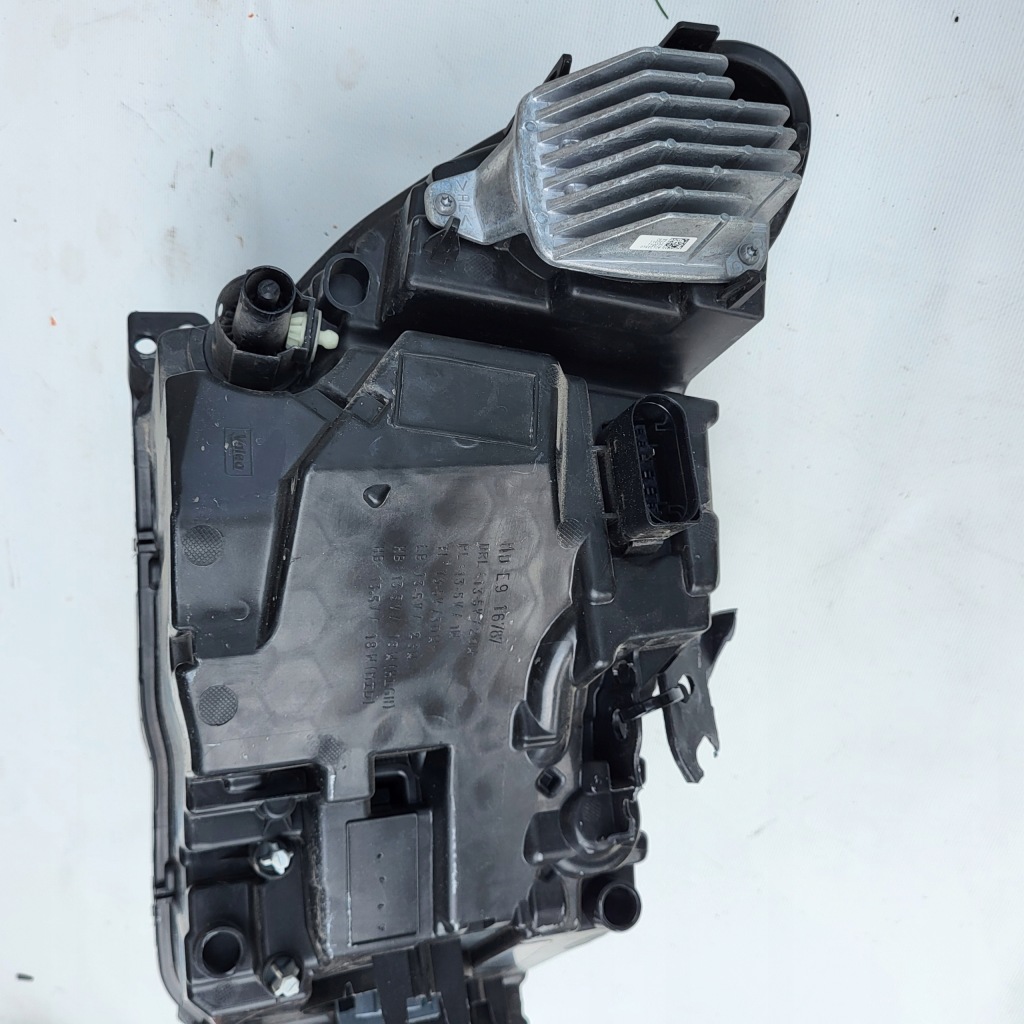 Фара лівий перед європа  32342456 volvo xc40 2 led в Україні