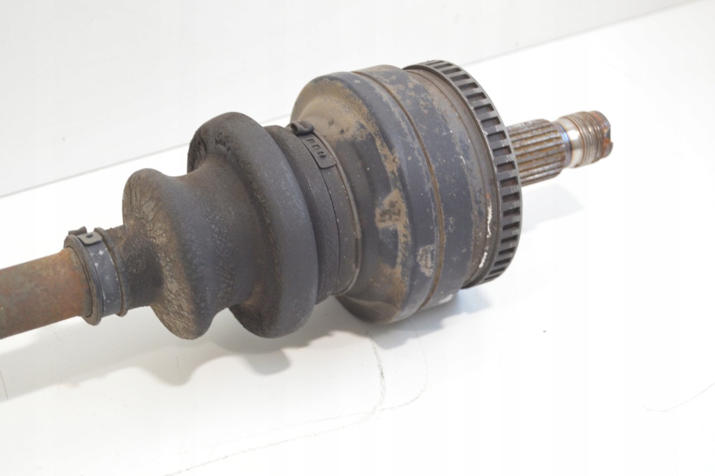 Приводной вал правая/левая mercedes r129 sl500 1293506110 рестайлинг Оригинал