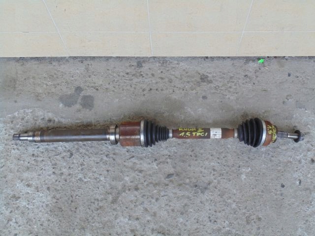 Купить Приводной вал правый  ford kuga mk2 рестайлинг  1.5 tdci 2016 год.