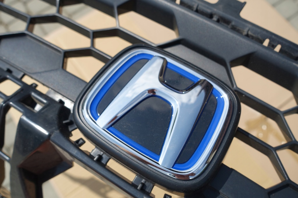 Honda civic xi 21-25 решётка  решётка радиатора оригинал logo Цена