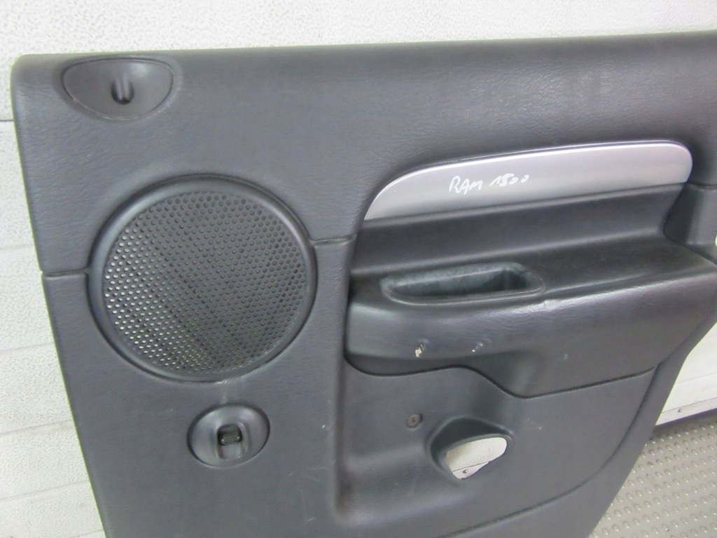 фото №7, Dodge ram iii 1500 2004 обшивка двері задня