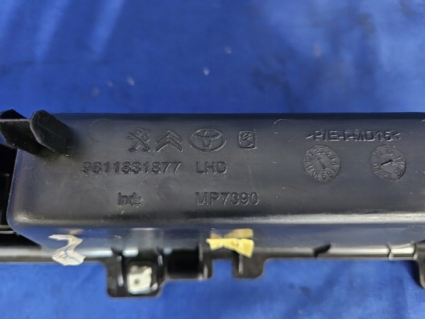 фото №7, Бардачок полиця вимикач підігрів сидіння роз'єм 12v jumpy iii expert iii