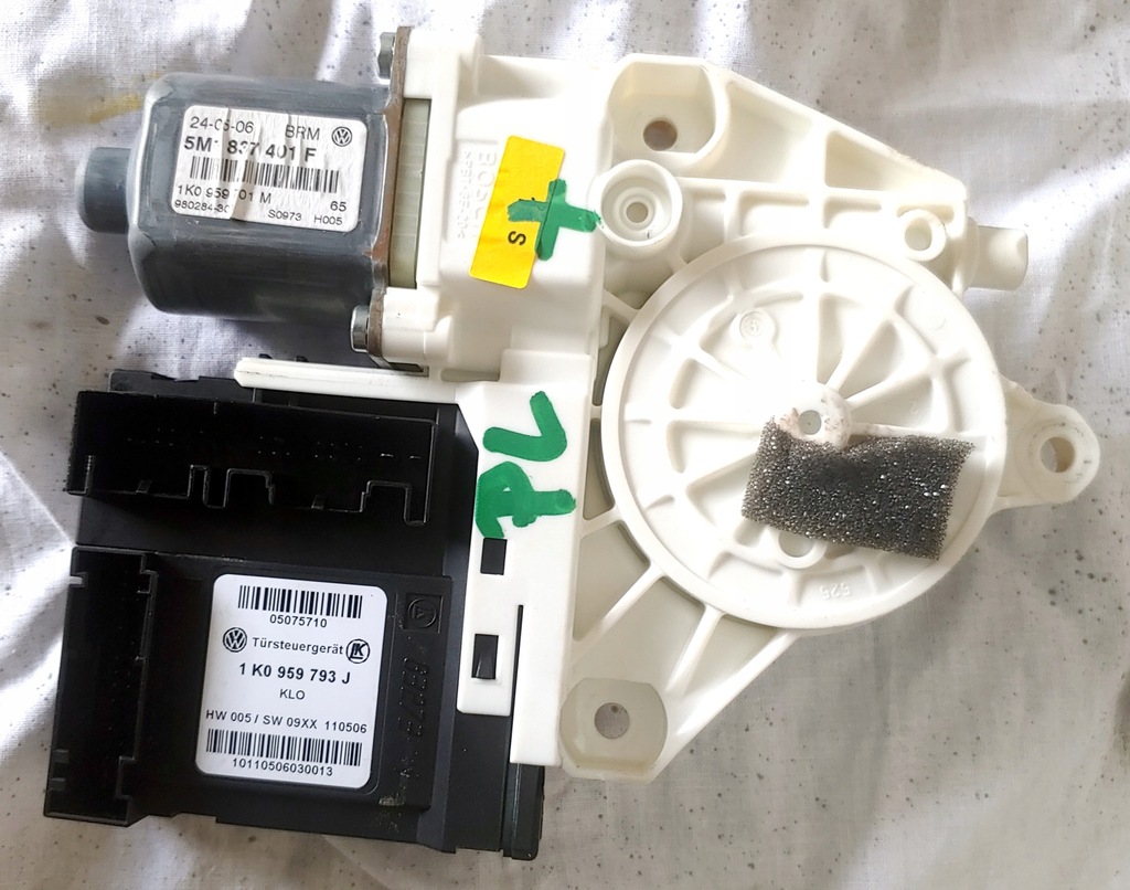 фото №1, Двигатель szybyi левый vw golf plus 05- eu