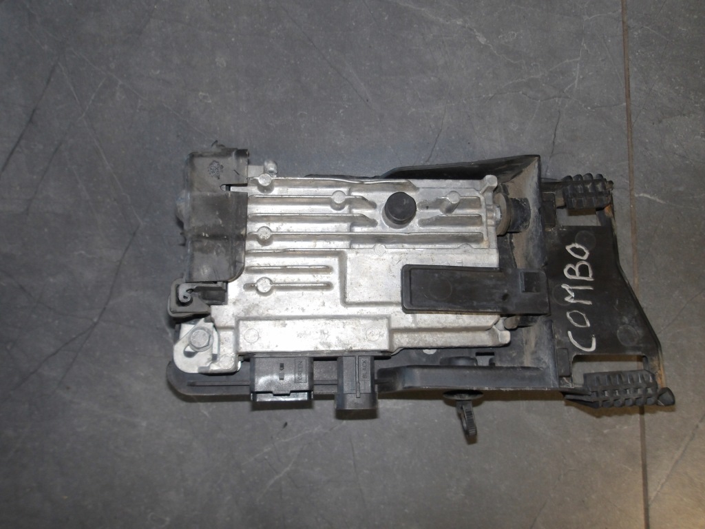 Купити Opel combo e peugeot citroen 1.6 модуль запуск стоп 9810858380