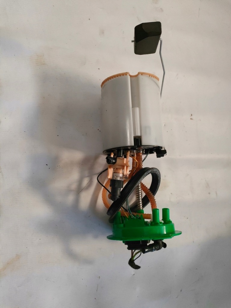 фото №1, Seat exeo 2.0tsi насос пального