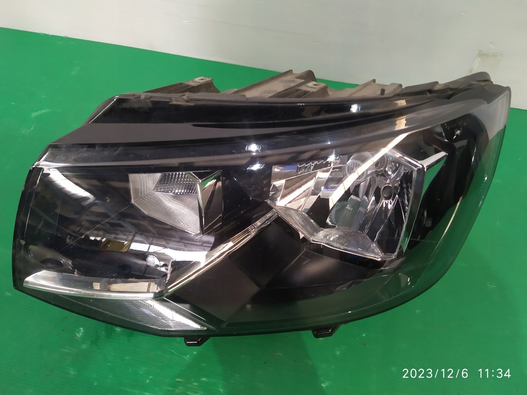 фото №7, Лампа левый перед vw t6 7e1941015