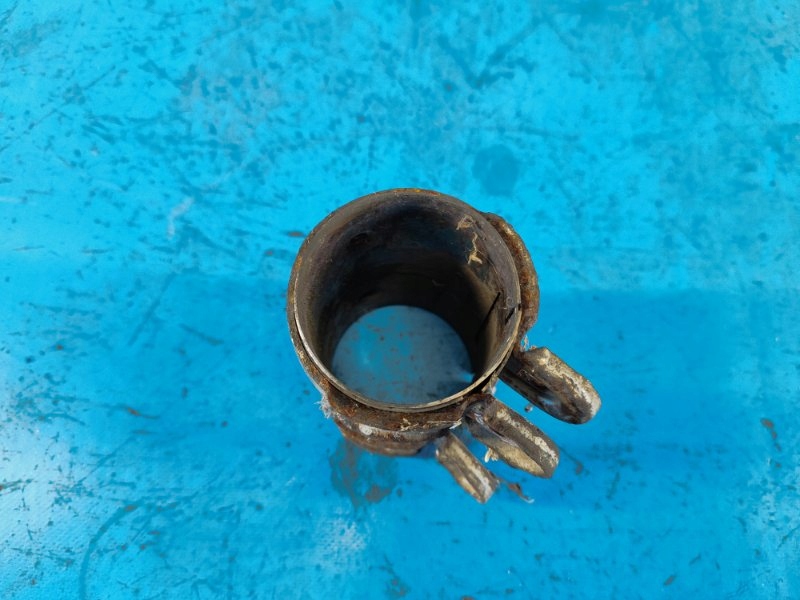 Хомут труби випускної 1k0253141m audi a6 c7 11-18 Оригінал