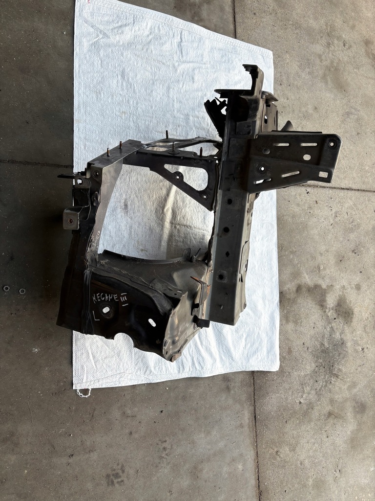 фото №10, Renault megane iii 3 четверть лонжерон левая передняя перед