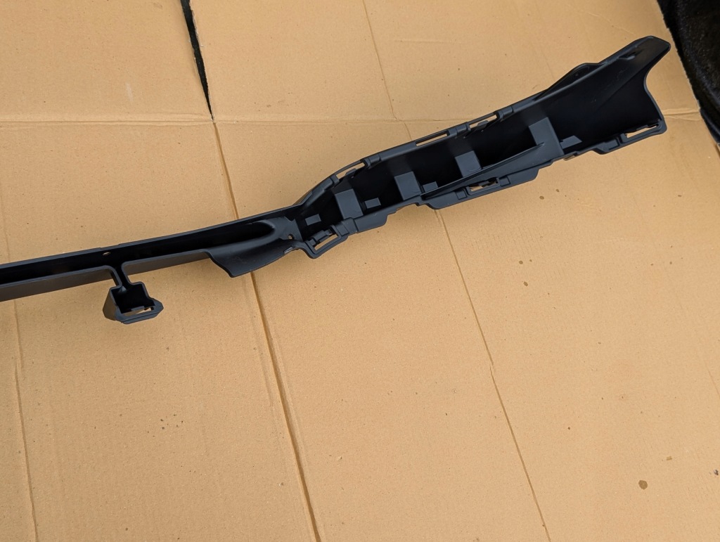 Mercedes s klasa w222 усилитель dół бампера перед новый оригинал Киев