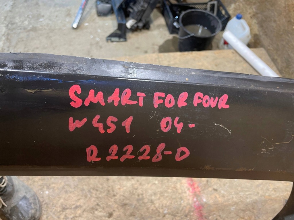 Купити Smart forfour 1 1 w454 03-06 обшивка стійку  поріг крила ліва задній