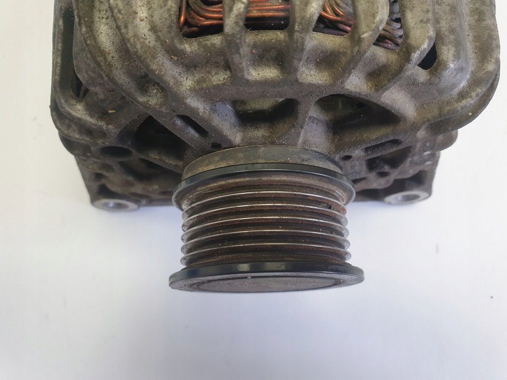 фото №8, Volvo c30 d2 1.6 d генератор 30659389 оригинал