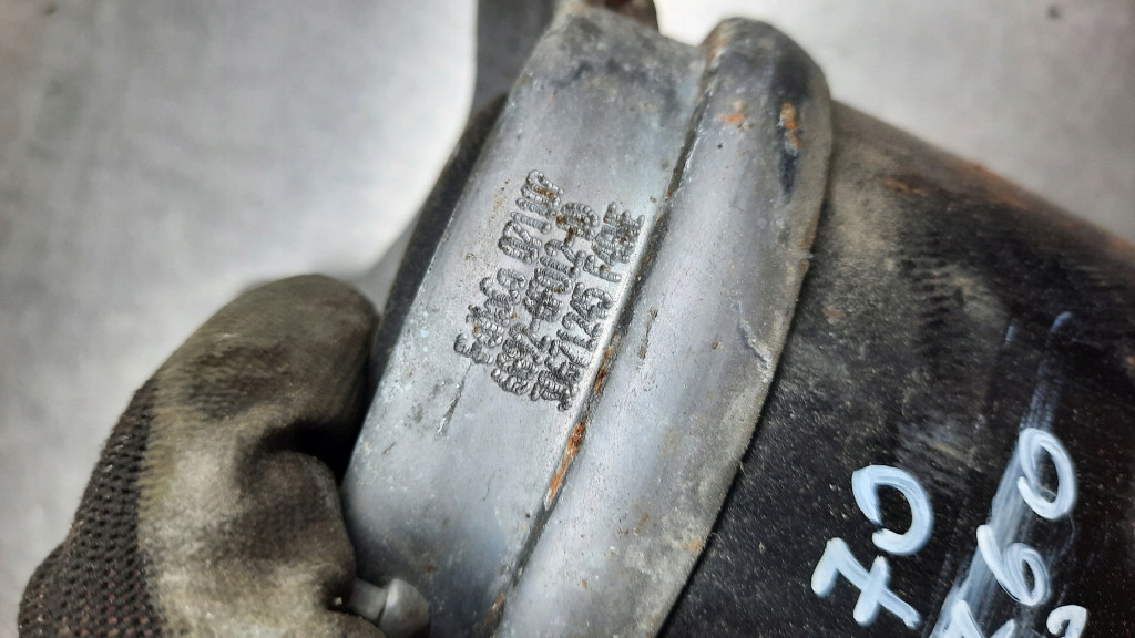 фото №7, Подушка двигателя 30671245 volvo v70 iii 2.5t 07r fwd